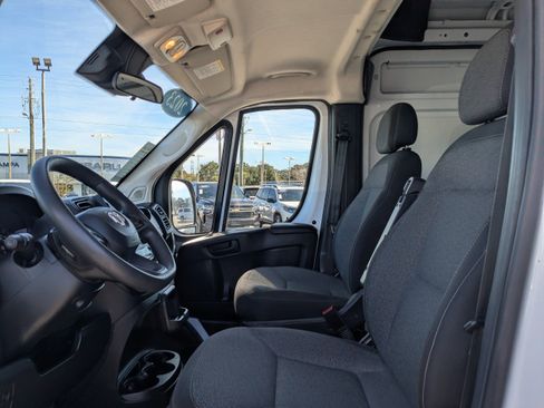 Used 2023 RAM ProMaster 2500 image 22