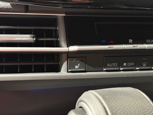 Certified 2024 Toyota Sienna XSE AWD/4WD image 32