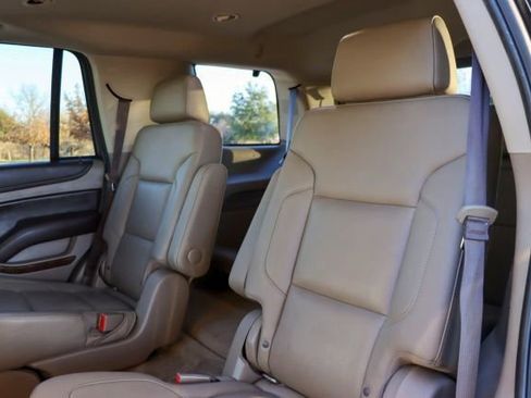 Used 2018 Chevrolet Tahoe LT image 17