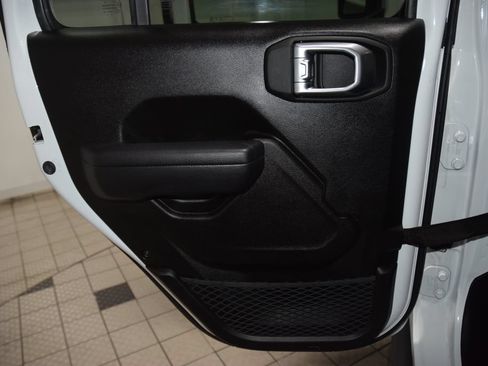Used 2026 Jeep Wrangler Unlimited Rubicon AWD/4WD image 50