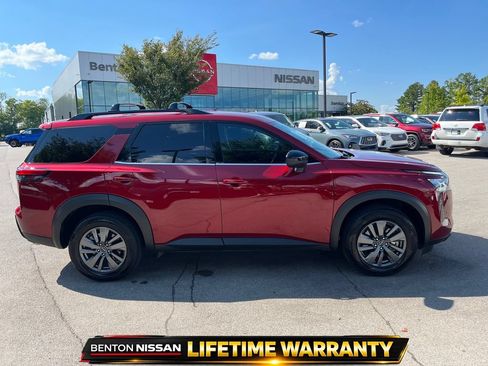 Certified 2026 Nissan Pathfinder SV AWD/4WD image 8