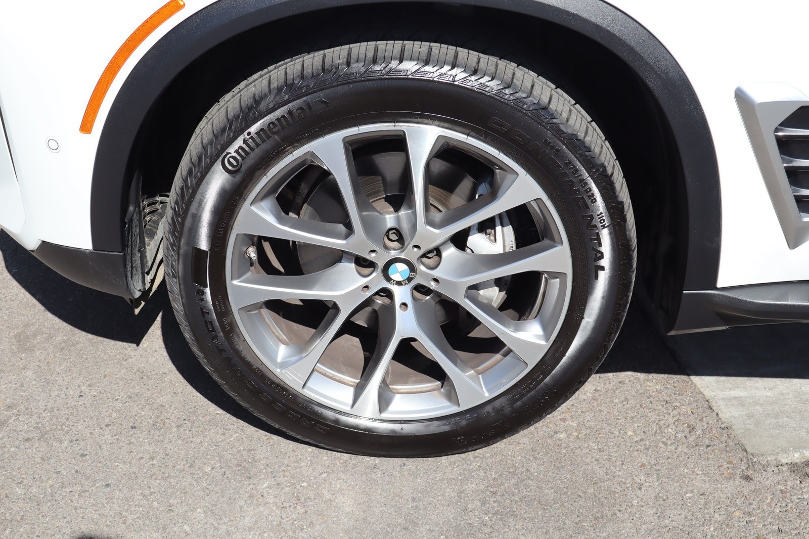 Used 2026 BMW X5 xDrive40i AWD/4WD image 14