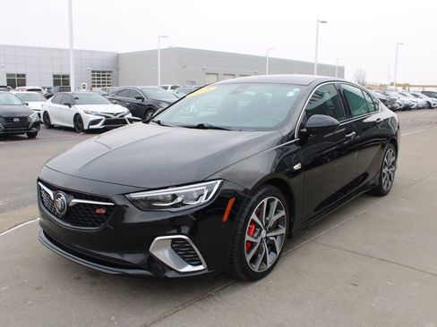 Used 2018 Buick Regal GS w/ Driver Confidence Package #2 image 3