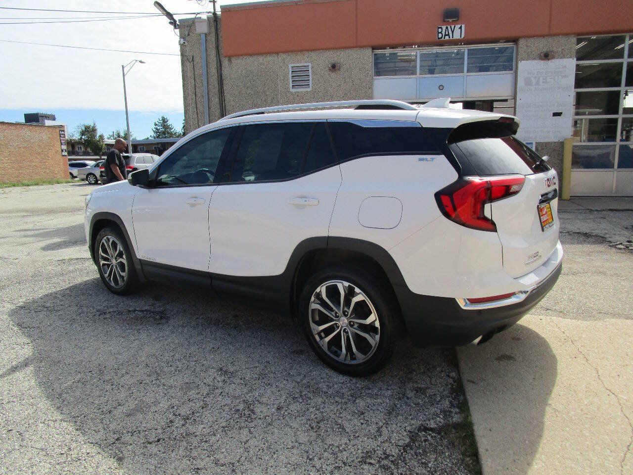 Used 2019 GMC Terrain SLT w/ Preferred Package FWD image 5