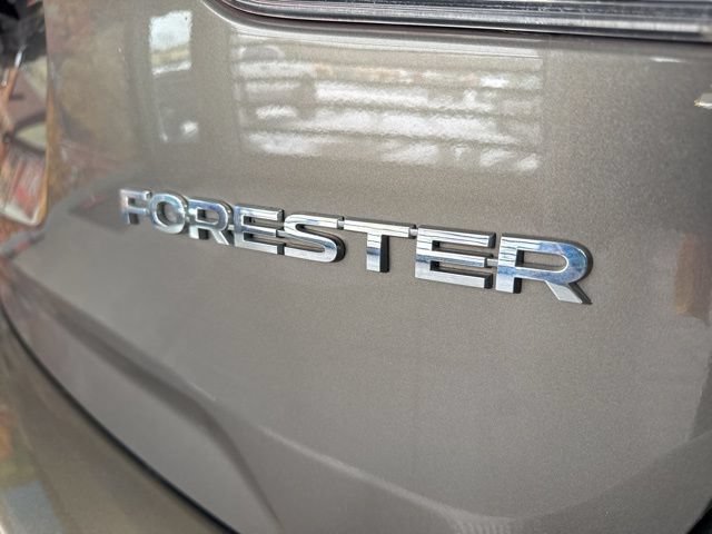 Used 2021 Subaru Forester Premium AWD/4WD image 17