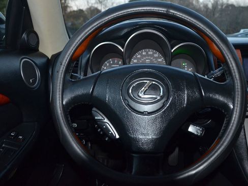 Used 2005 Lexus SC 430 Convertible w/ Preferred Accessory Pkg image 28