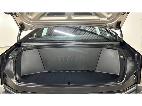 Used 2024 Tesla Cybertruck AWD Crew Cab image 4