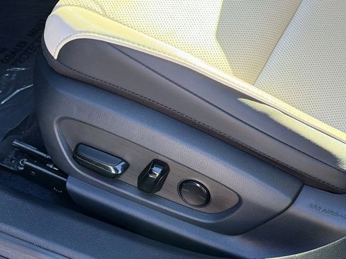 Used 2023 Lexus ES 350 w/ Premium Package image 20