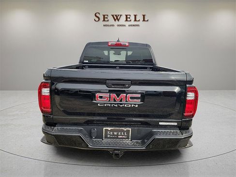 New 2026 GMC Canyon Elevation w/ Convenience Package image 3