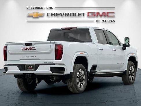 New 2026 GMC Sierra 2500 Denali w/ Denali Reserve Package image 3