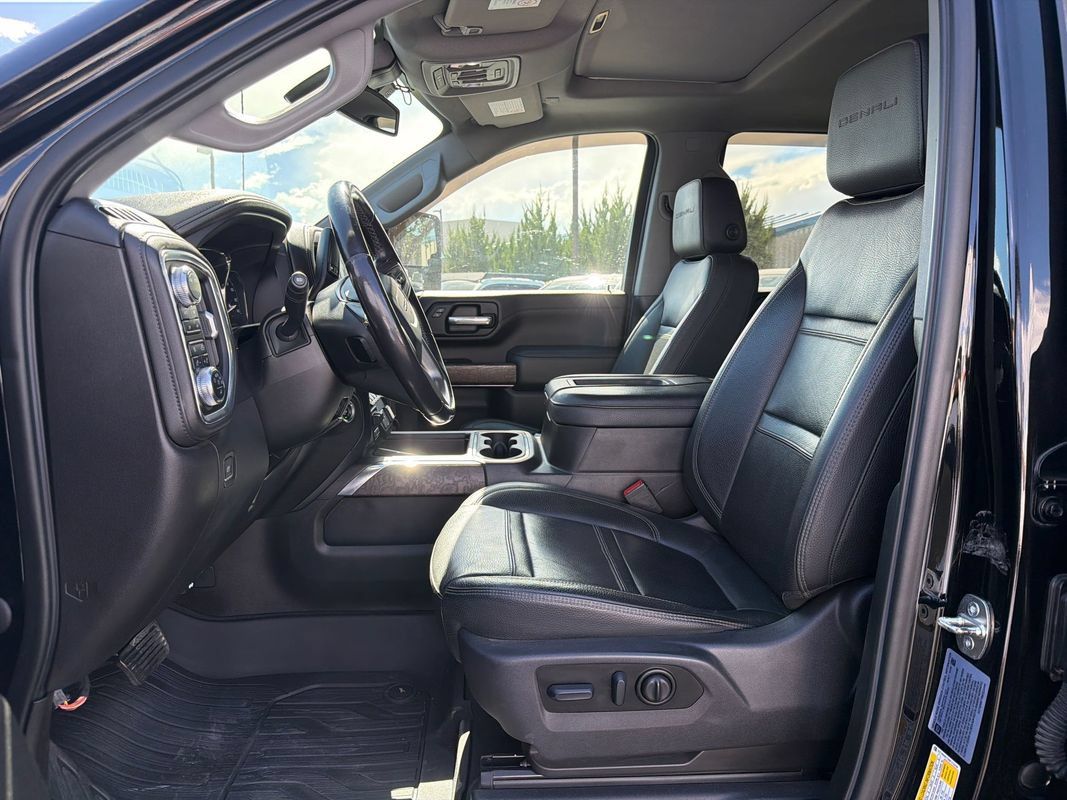 Used 2022 GMC Sierra 3500 Denali AWD/4WD image 22