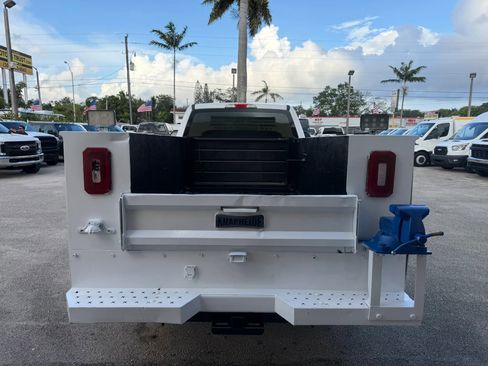 Used 2019 Ford F350 2WD SuperCab XL w/ XL Value Package image 4