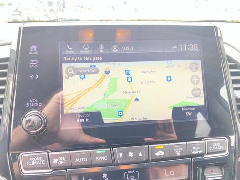 Used 2019 Honda Odyssey Elite image 25