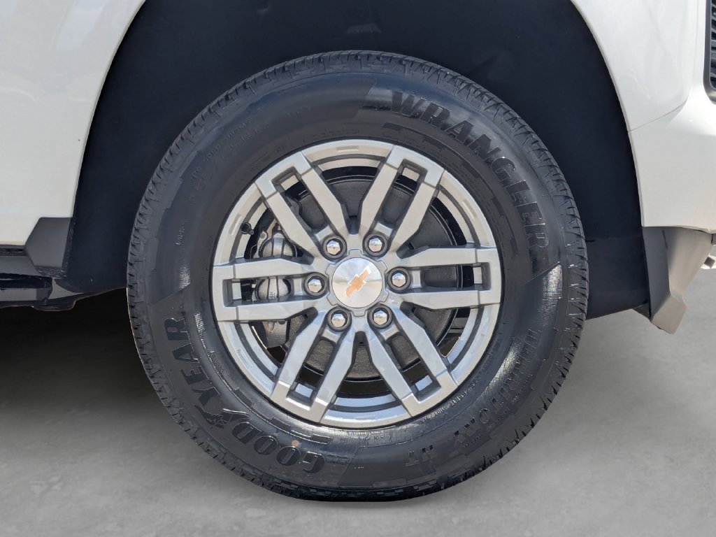 Used 2026 Chevrolet Colorado LT AWD/4WD image 10