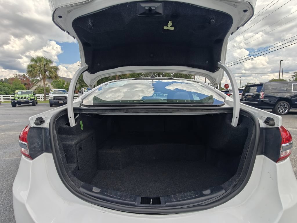 Used 2018 Ford Fusion S FWD image 40