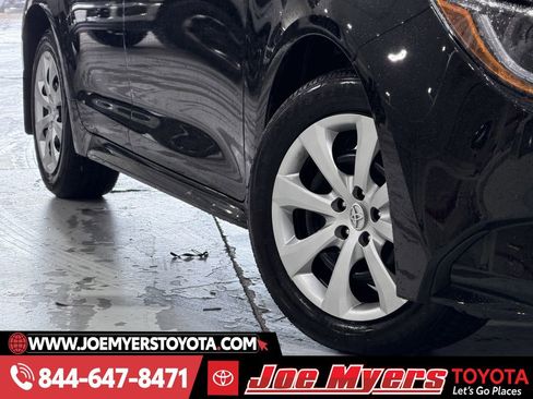 Used 2026 Toyota Corolla LE image 12