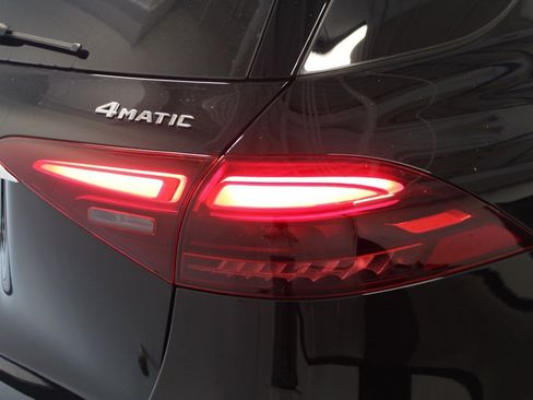 Certified 2025 Mercedes-Benz GLE 350 4MATIC image 11