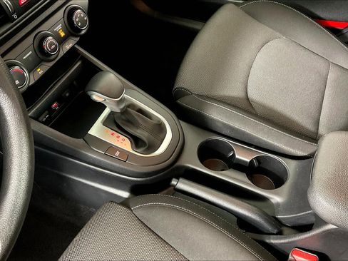 Used 2024 Kia Forte LXS FWD image 17