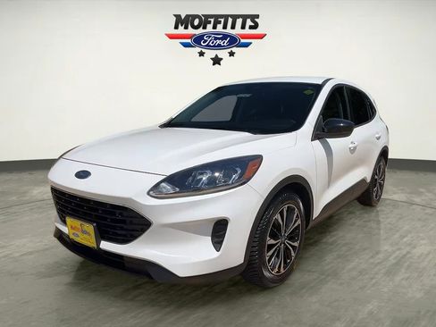 Used 2021 Ford Escape SE w/ SE Sport Appearance Package FWD image 1