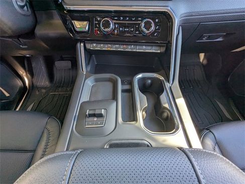 New 2026 GMC Sierra 2500 Denali w/ Denali Reserve Package image 19