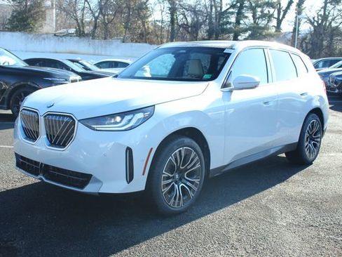 New 2025 BMW X3 xDrive30i w/ Premium Package image 3