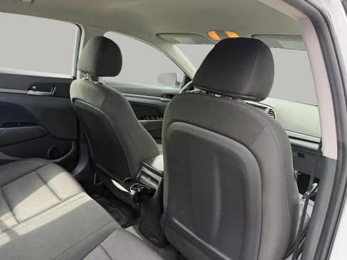 Used 2018 Hyundai Elantra SEL FWD image 29