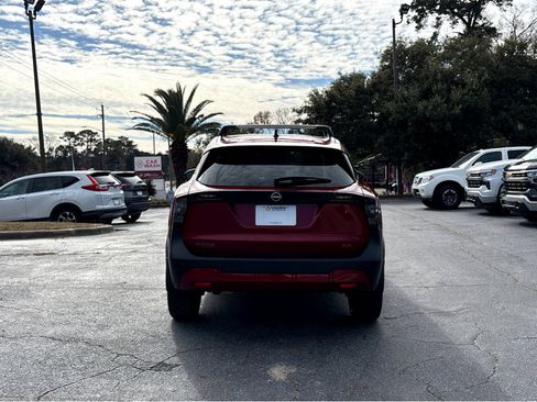 New 2026 Nissan Kicks SR FWD image 17