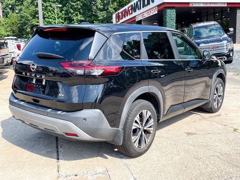 Used 2023 Nissan Rogue SV FWD image 6
