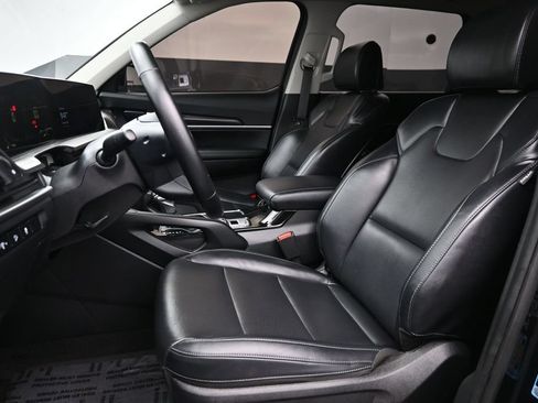 Used 2023 Kia Telluride S w/ S Sunroof Package FWD image 11