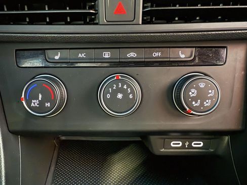 Used 2024 Volkswagen Jetta Sport image 21