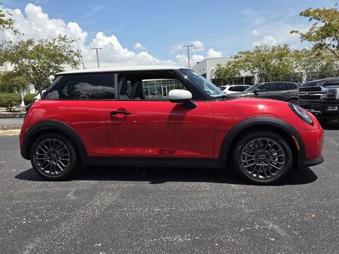 New 2026 MINI Cooper 2-Door Hardtop FWD image 8