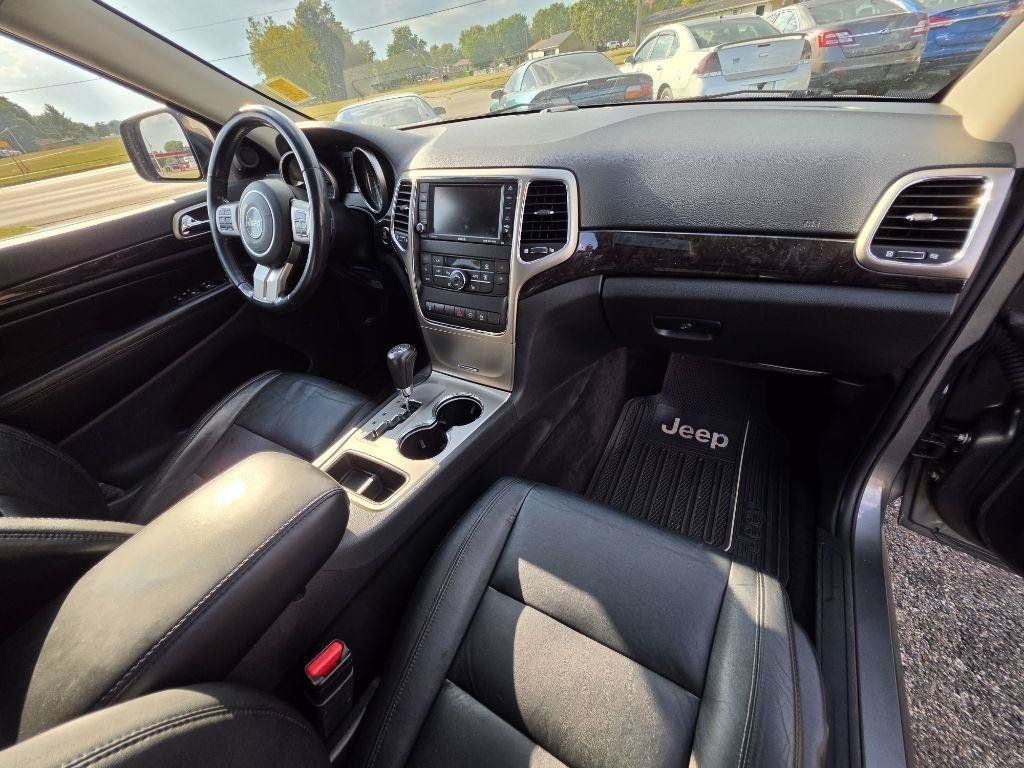 Used 2012 Jeep Grand Cherokee Laredo AWD/4WD image 15