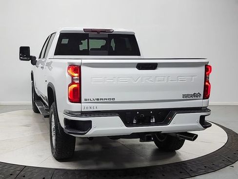 Used 2024 Chevrolet Silverado 2500 High Country AWD/4WD image 6