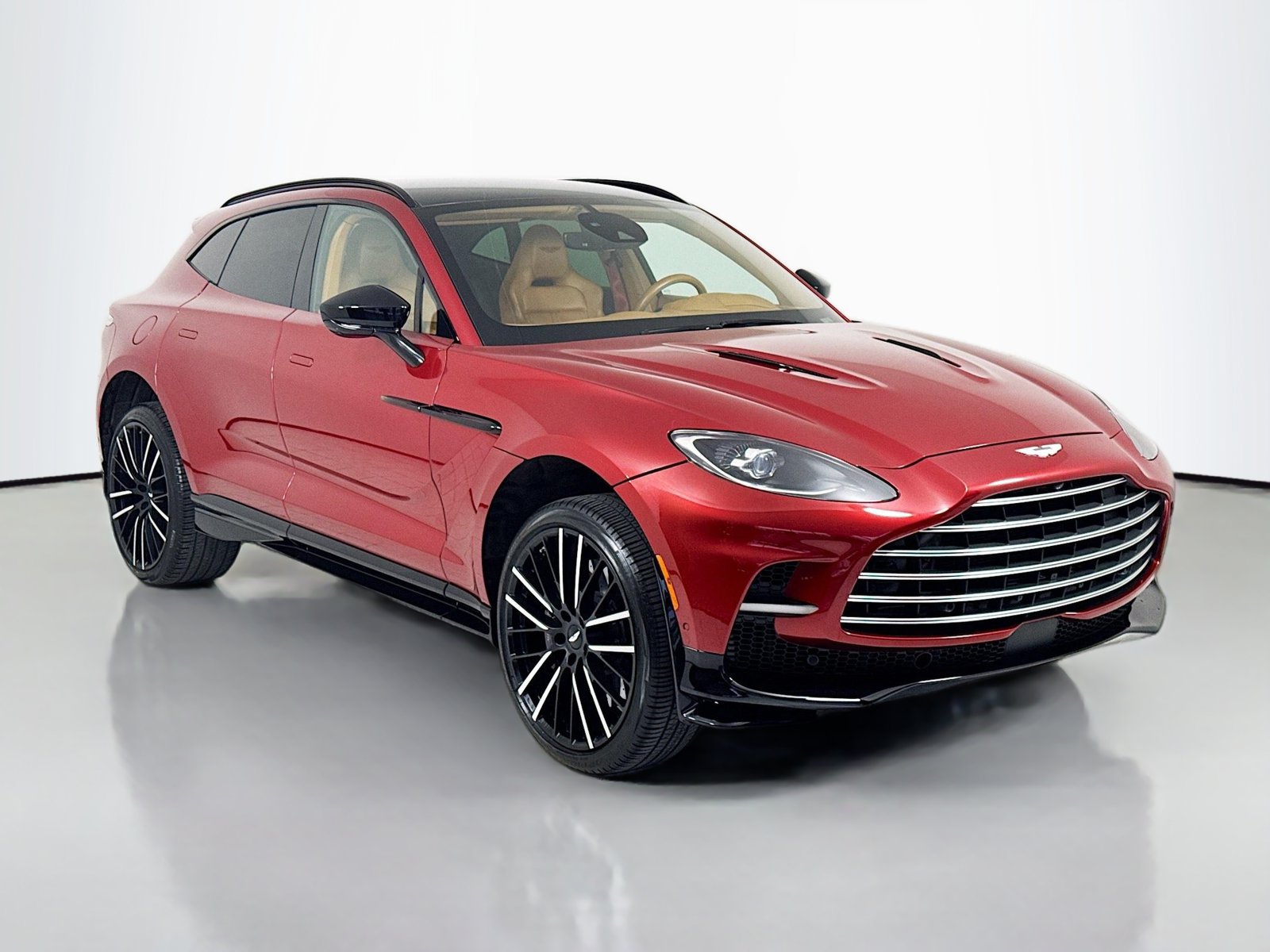 Used 2024 Aston Martin DBX 707 AWD/4WD image 1
