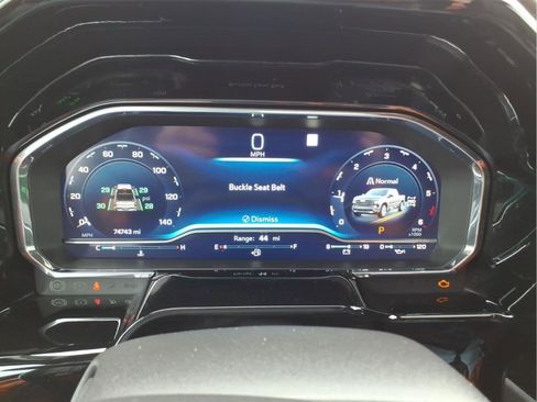 Used 2022 Chevrolet Silverado 1500 High Country w/ High Country Premium Package image 20