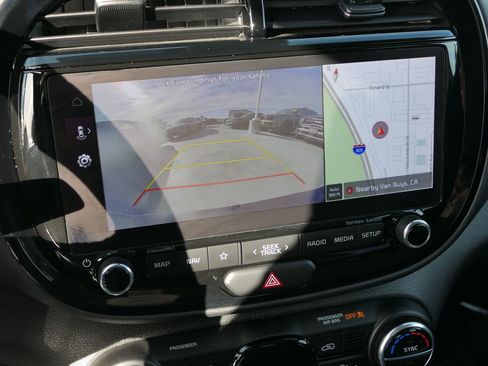 Used 2023 Kia Soul GT-Line w/ GT-Line Technology Package image 18