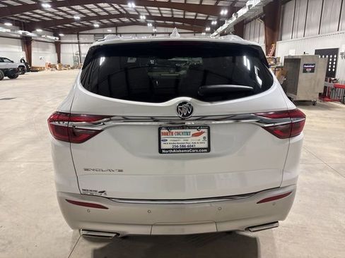 Used 2020 Buick Enclave Premium w/ Sun and Sites Package image 6