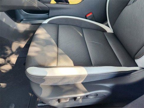 New 2025 Buick Envision Sport Touring image 18