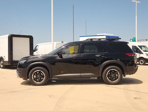 Used 2025 Nissan Pathfinder Rock Creek AWD/4WD image 4