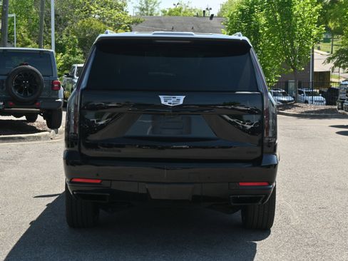 Used 2025 Cadillac Escalade ESV Sport Platinum w/ LPO, ONYX Package image 14