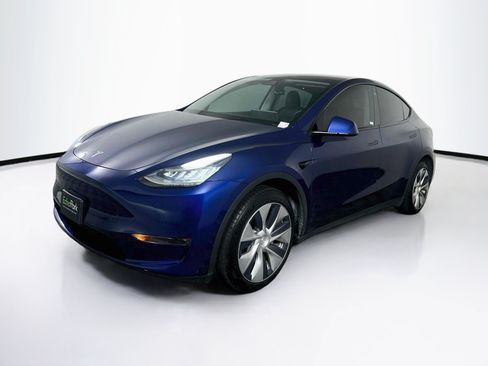 Used 2021 Tesla Model Y Long Range AWD/4WD image 3