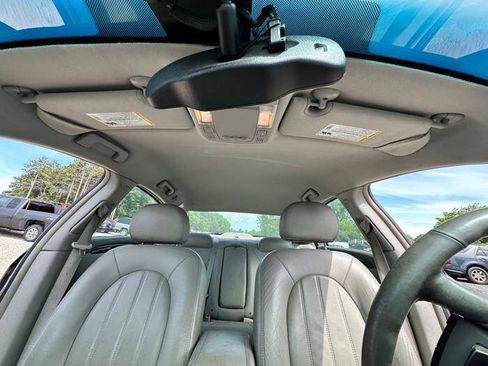 Used 2008 Buick Lucerne CXS FWD image 32