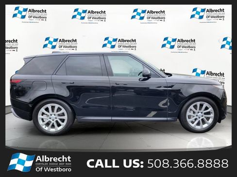 Used 2025 Land Rover Range Rover Sport SE AWD/4WD image 6