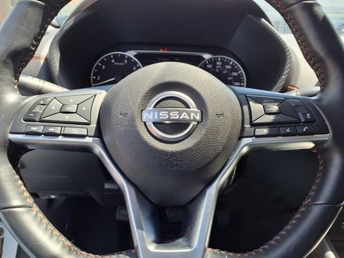 Used 2025 Nissan Sentra SR w/ SR Premium Package FWD image 10