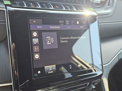 New 2025 Jeep Grand Cherokee L Laredo image 12