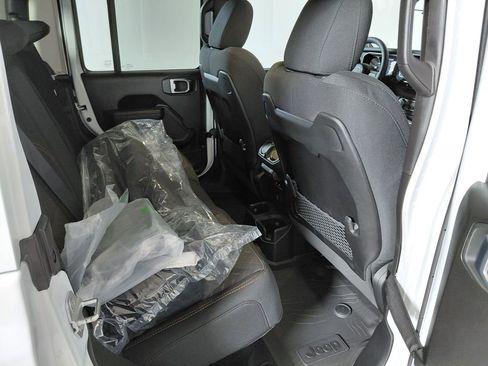 New 2026 Jeep Gladiator Mojave AWD/4WD image 14