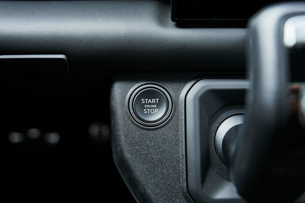 Used 2023 Land Rover Defender 110 X AWD/4WD image 71