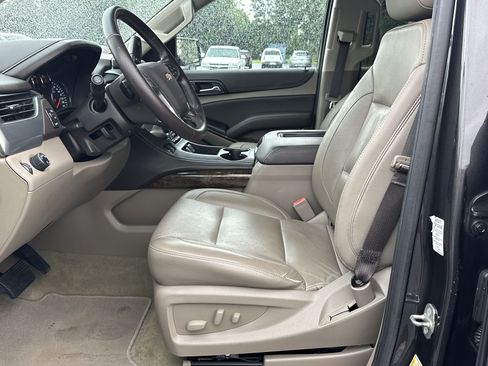 Used 2018 Chevrolet Tahoe LT RWD image 9