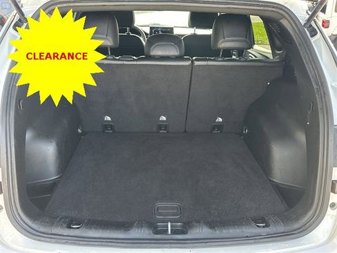 Used 2024 Jeep Compass Latitude image 12