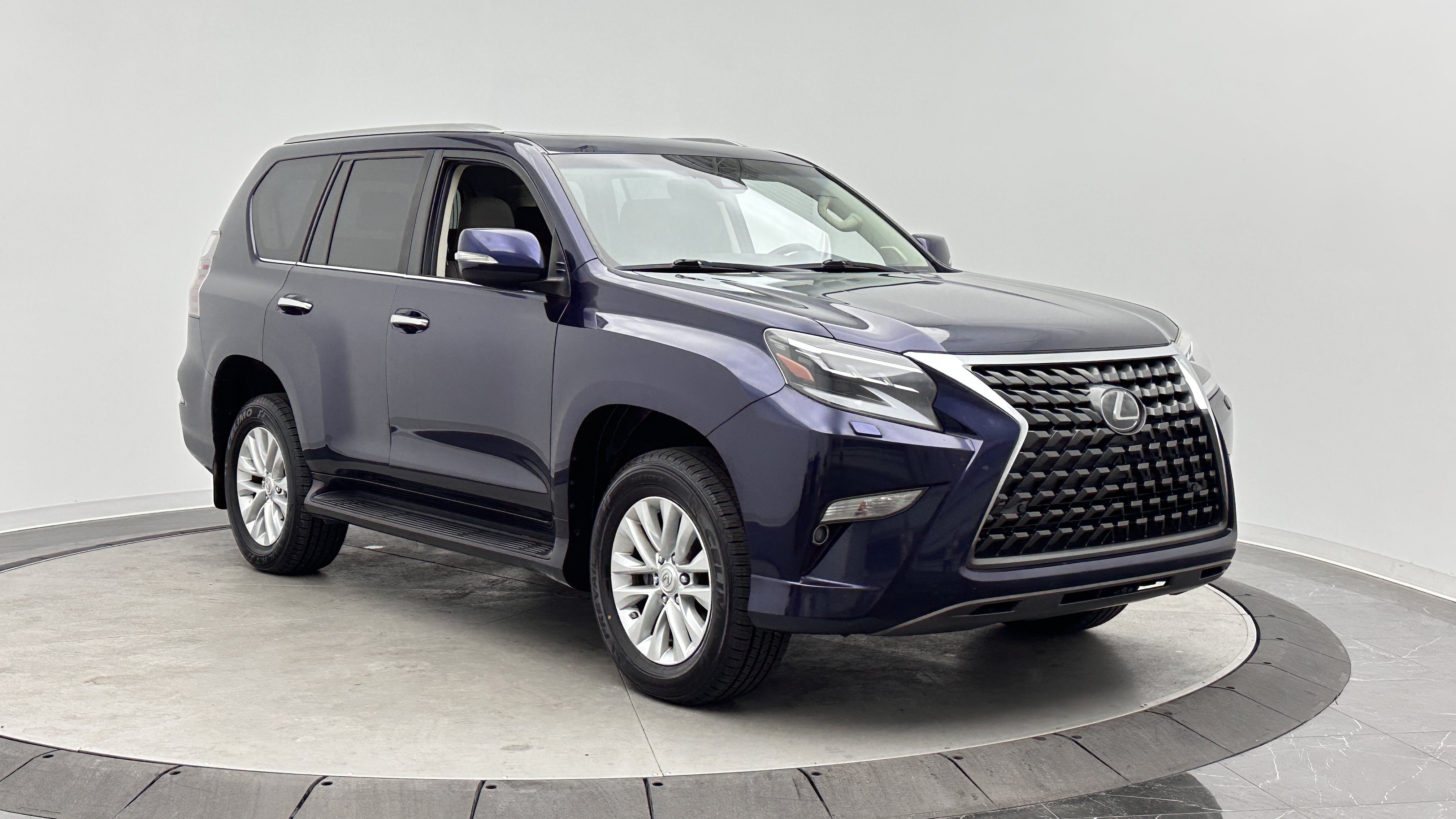 Used 2021 Lexus GX 460 Premium w/ Premium Package AWD/4WD image 3